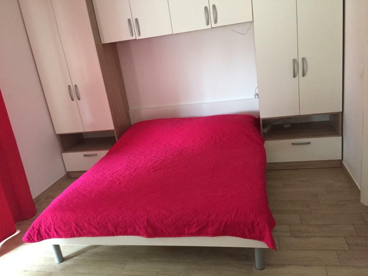 Apartmani Ortolio 维甘 外观 照片