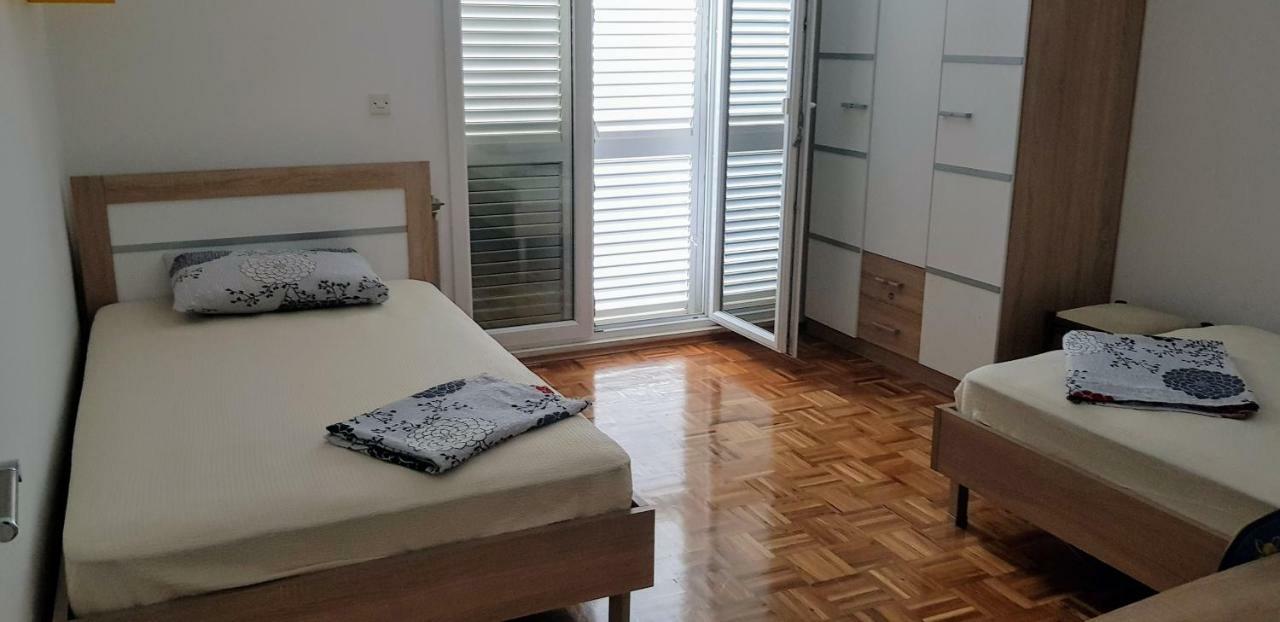 Apartmani Ortolio 维甘 外观 照片