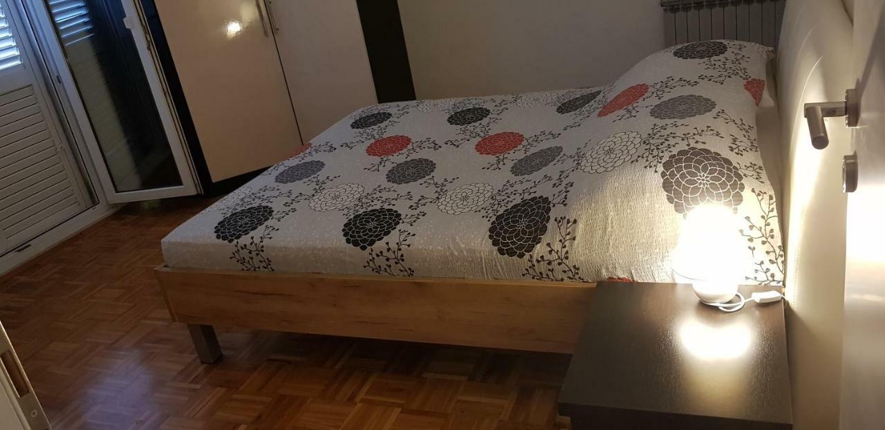 Apartmani Ortolio 维甘 外观 照片